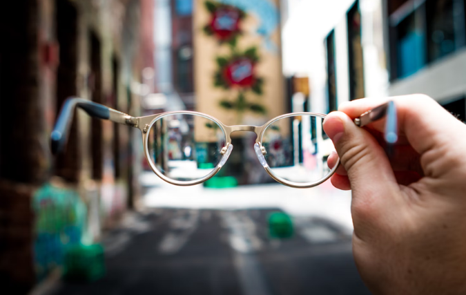 Oog voor detail: Hoe de juiste bril je dagelijks leven verbetert